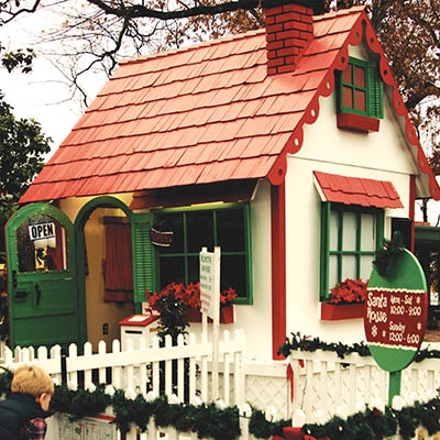 Santa House at Utica Square